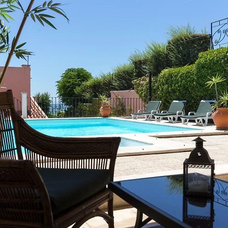 Apartamento Com Piscina Cruz Quebrada المظهر الخارجي الصورة