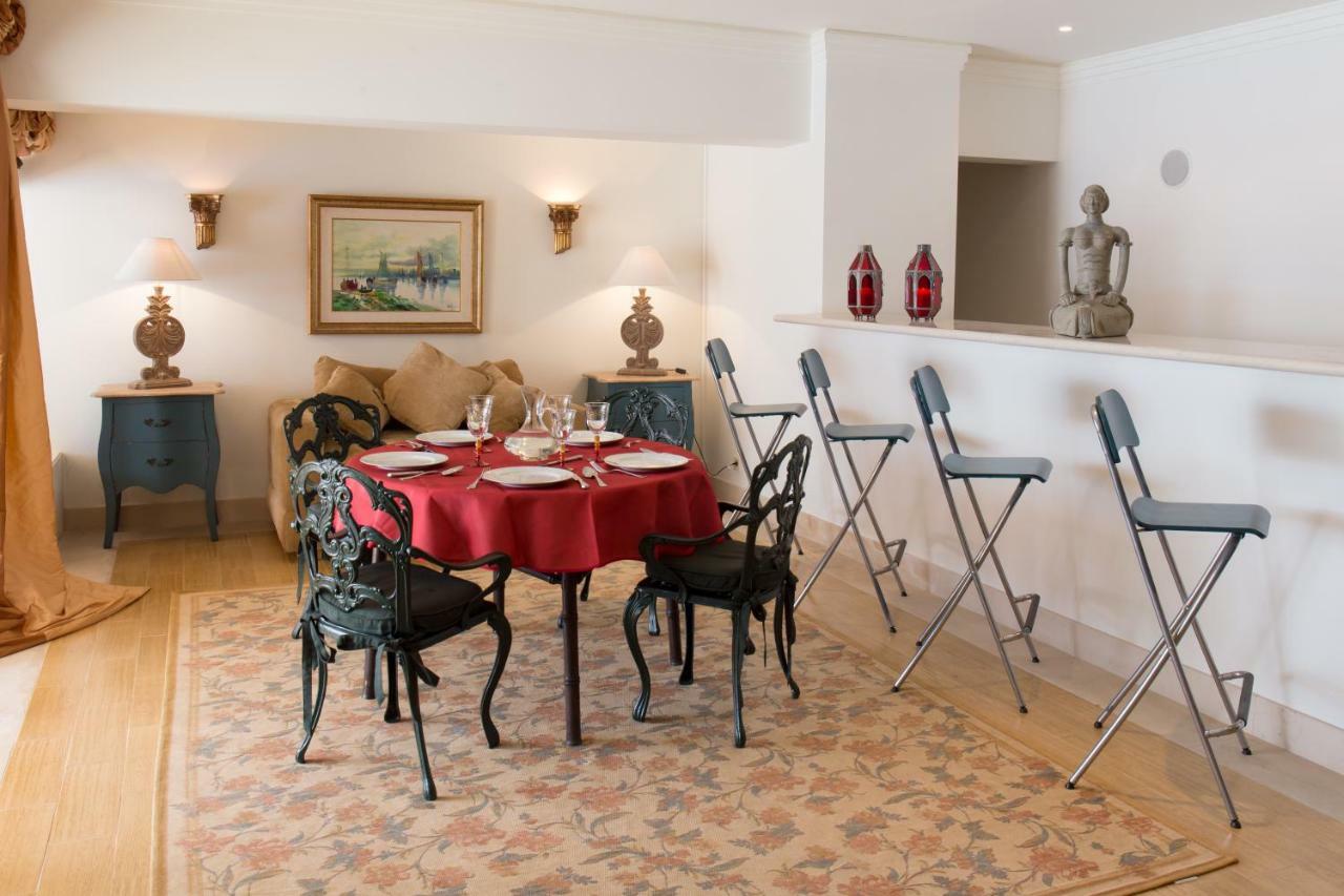 Apartamento Com Piscina Cruz Quebrada المظهر الخارجي الصورة